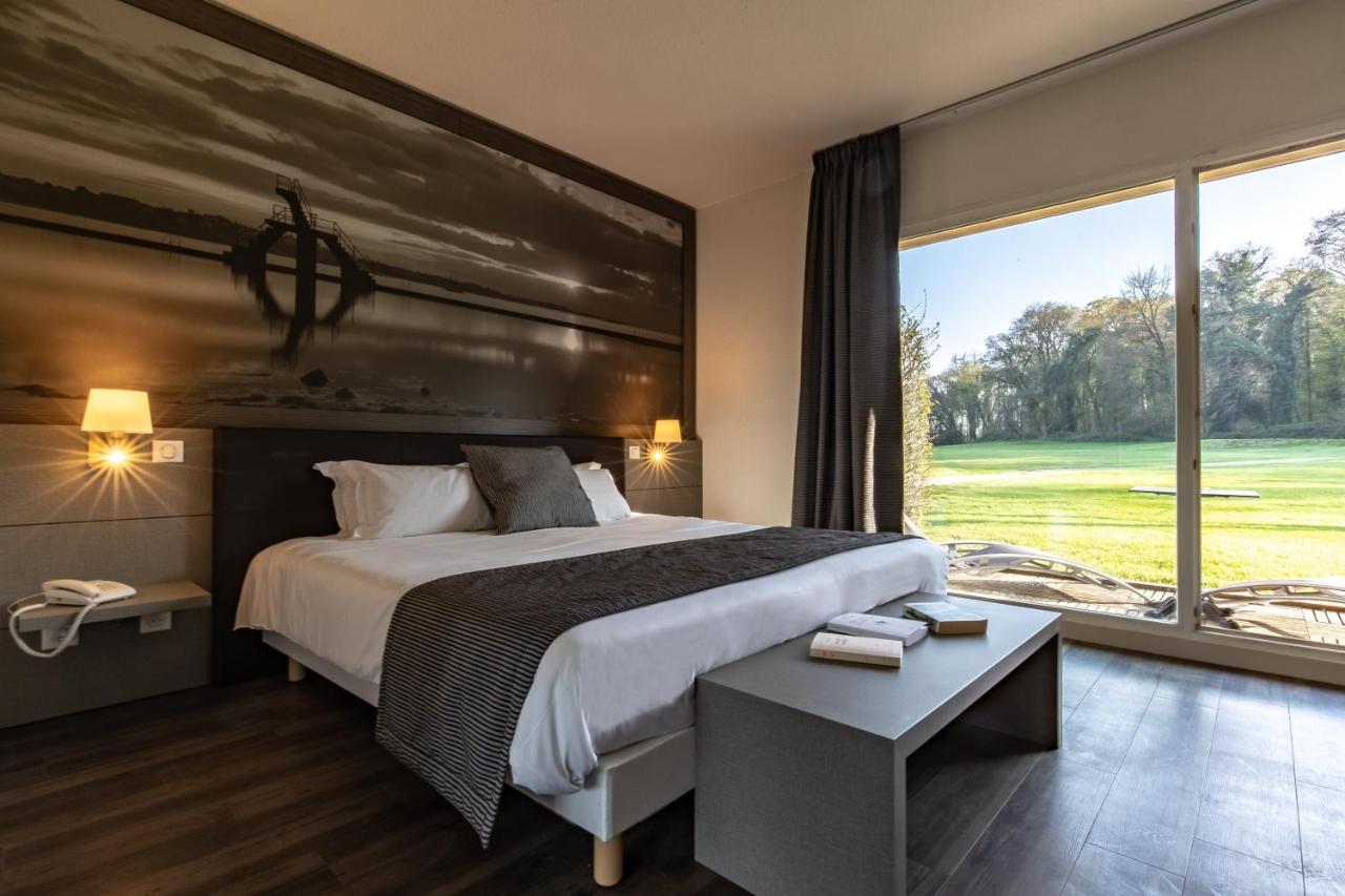 Saint Malo Golf Resort Le Tronchet  Exterior photo